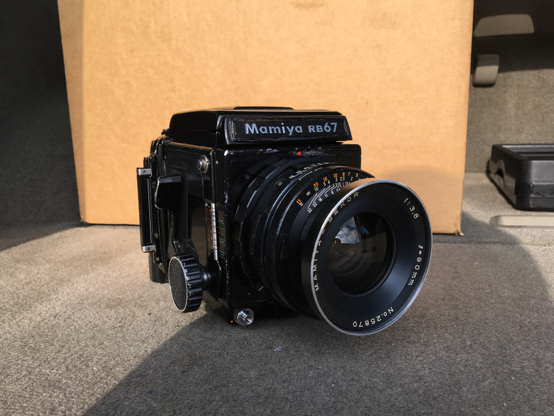 Illustration for article titled I didn’t need another camera. But here I am, with another camera.